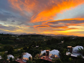 Đamb'ri Top View Farmstay & Glamping